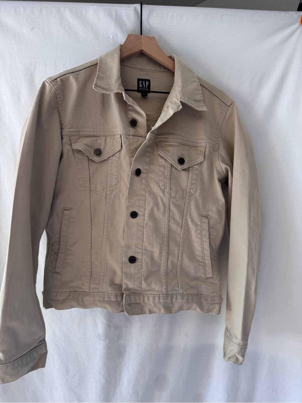 GAP Icon Denim Trucker Jacket, Tan, minimalist, Country Cowgirl, Fall, Size S